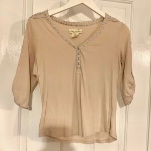 Tan vneck 3/4 sleeve shirt